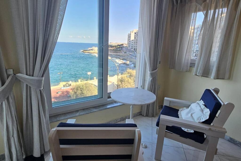 Appartement Front Sea View 3 Bedroom 2 Bathrooms At Promenade Sliema