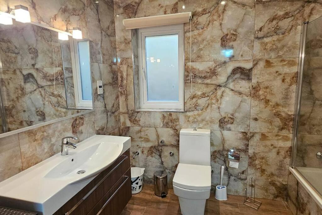 Front Sea View 3 Bedroom 2 Bathrooms At Promenade