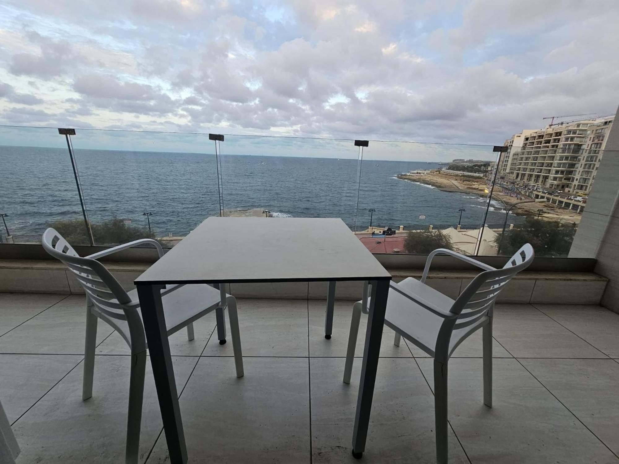 Front Sea View 3 Bedroom 2 Bathrooms At Promenade