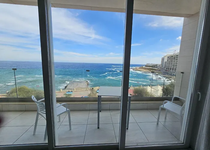 Front Sea View 3 Bedroom 2 Bathrooms At Sliema Beach Promenade