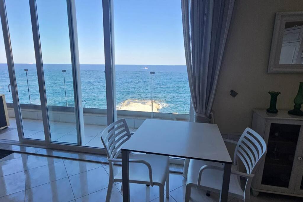 Front Sea View 3 Bedroom 2 Bathrooms At Promenade Sliema