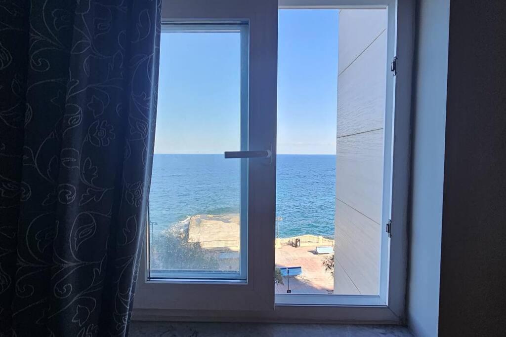 Apartment Front Sea View 3 Bedroom 2 Bathrooms At Promenade Sliema
